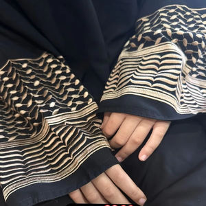 ชุดกิโมโนอาบายาสำหรับผู้หญิงผ้ามุสลิมปักด้วยมือพร้อมกระดุมระบายอากาศ - Product Image 1