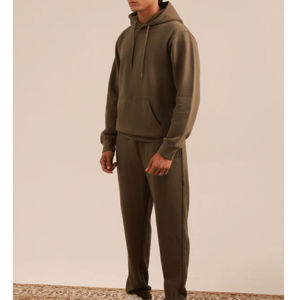 Marque de distributeur Costumes de sport pour hommes Ensemble de survêtement deux pièces avec impression de logo personnalisé à prix raisonnable - Product Image 1