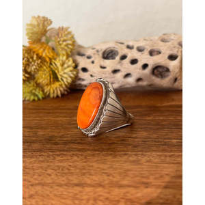 Betta Lee Spiny Oyster & Sterling <b>Silver</b> Vintage <b>Statement</b> <b>Ring</b> Fashionable Bezel Setting Size 14 for Christian Occasions - Product Image 4