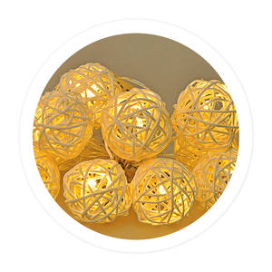 Ghirlanda LED da 1,35 m con 10 palline in rattan, luce calda, alimentata a batteria (GSC 204805030) - Product Image 1