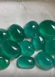 Belle pierre en vrac de cabochon d'émeraude zambienne pour les bijoux faits à la main - Product Image 4