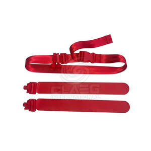 Ceinture de football avec logo personnalisé imprimé et deux drapeaux de football sportifs détachables pour l'entraînement - Product Image 1