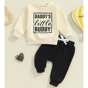 Ensemble de vêtements pour garçon en bas âge de haute qualité, teint en pièce, 100% coton, imprimé lettres, sweat-shirt à manches longues, pantalon uni - Product Image 1