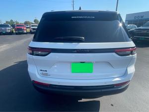 Jeep Grand Cherokee Altitude X Sport 2024 Usado en Buen Estado - Product Image 6