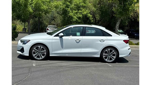 ออดี้ เอ3 พรีเมียม พลัส เอดับเบิ้ลยูดีวี ปี 2025 สภาพดี ใช้งานน้อย - Product Image 6