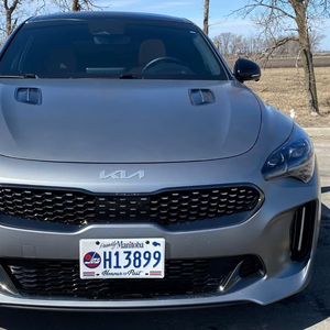 Kia Stinger Tribute Edition AWD 2023 d'occasion propre - Product Image 1