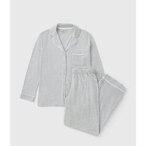 Pijama Casual de Mujer con Logotipo Frontal en Felpa de Alta Calidad, Secado Rápido, Transpirable, para Invierno y Primavera - Product Image 1