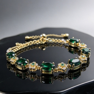 Bracciale in Lega di Zinco Placcato Oro con Pietra Verde Smeraldo CZ Ovale, Bracciale Vintage con Catena di Cristalli per Donna, Regalo per Matrimoni e Feste - Product Image 4