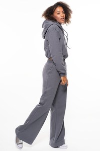 Pantalones Deportivos de Algodón Premium, Ajuste Personalizado, Tela Suave y Elástica, Pierna Ancha, Cómodos para Uso Diario - Product Image 4