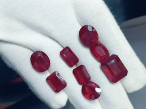 Prix de gros Pierres précieuses Mehrajudin Rubis naturel en vrac Évaluation tierce 3-5 carats Rouge Différentes tailles et formes Juillet - Product Image 6