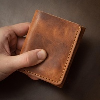 Dompet Kulit Asli Awet Model Vintage Pendek Anti RFID dengan Branding Kustom untuk Pria LWM-0035
