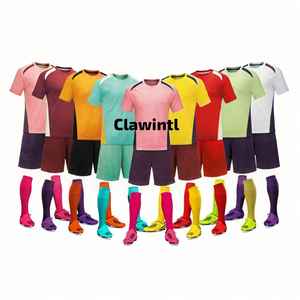 Logo personnalisé Uniformes de football Kits d'équipe de football sublimés Ensembles de maillots d'entraînement Vente en gros Fabricant de maillots de football 2025 - Product Image 2