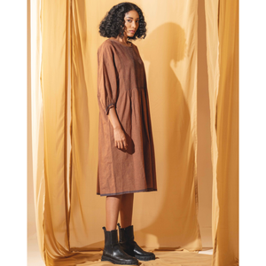 Vestido ANISHA Corte A con Cintura Natural, Silueta a Cuadros en Algodón Color Índigo/Rust - Product Image 2