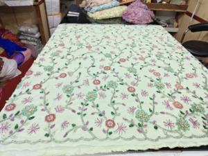 Tissu en dentelle 3D écologique en gros avec de belles perles brodées et strass, dentelle française pour robes de mariée de luxe - Product Image 4