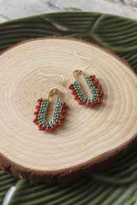 Boho ต่างหูลูกปัดด้วยการออกแบบสีฟ้าครามแอนดี้ cascading Fringe, เครื่องประดับของขวัญที่ไม่ซ้ำกัน - Product Image 2