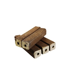 Briquettes de bois en vrac pour chauffage et barbecue, fouries directement par l'usine – Combustible biomasse premium, écologique et renouvelable, vente en gros - Product Image 4