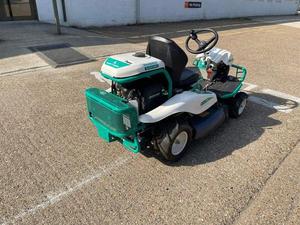 Tondeuse autoportée diesel Orec RM882 Rabbit, monocylindre 4 temps, industrielle, sans fil, avec bac de ramassage, 8,2 kW, garantie 3 ans - Product Image 4