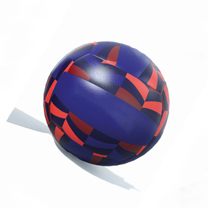 Ballon de volley-ball haute performance personnalisé à 18 panneaux en TPU, imprimé 4 couleurs, taille adulte, avec coutures à la machine, fabriqué au Pakistan - Product Image 1