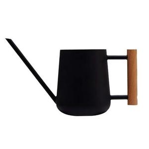 Regadera Cilíndrica Alta de Color Negro Mate con Mango Estilo Madera para el Cuidado de Plantas de Interior y Exterior - Product Image 2