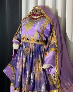 Robe de fête et de mariage afghan en velours afghan fait à la main traditionnel brodé pour femmes robe tribale taille personnalisée robes pour femmes à vendre 106 - Product Image 2