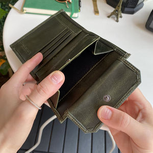 กระเป๋าสตางค์หนังแท้ที่ทันสมัยและสง่างามสีเขียวเข้มปรับแต่งคุณภาพสูง-จากไก่งวง - Product Image 2