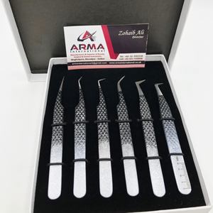 Logotipo personalizado 90 grados aislamiento Ombre blanco con pinzas de extensión de pestañas brillantes negras producto de Venta caliente - Product Image 4