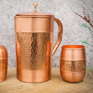Carafe en cuivre de forme ronde antique, vaisselle en métal personnalisée pour la maison et l'hôtel, pour les fêtes - Product Image 1