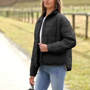 Veste matelassée pour femme, col montant, manteau d'hiver chaud et rembourré, veste élégante noire avec poignets boutonnés - Product Image 1