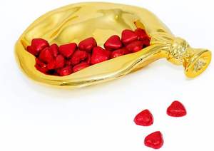 Bol décoratif en aluminium doré pour bonbons et collations Plat d'accent sculptural moderne idéal pour l'affichage de la décoration de la fête de Noël à la maison - Product Image 3