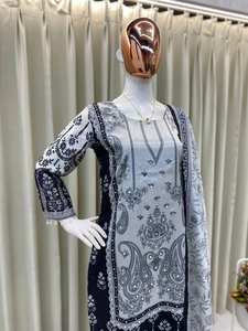 Ensemble de vêtements de créateurs indiens et pakistanais traditionnels élégants avec haut à motif imprimé et miroir Dupatta Looks de fête festive - Product Image 6