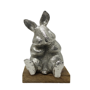 Lapin décoratif en aluminium et bois de table avec base sculpture moderne de couleur naturelle et argentée pour la décoration de la maison - Product Image 3