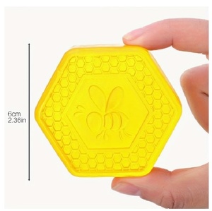 Jabón Artesanal Natural Golden Honey, Humectante y Nutritivo, Barra de Baño para una Limpieza Suave y Suavizante de la Piel, Distribuidor al por Mayor - Product Image 1