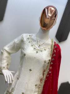 Conjunto Sharara Indio Pakistaní Hermoso y Elegante con Bordado de Lentejuelas y Espejos Reales, Traje Étnico para Fiestas y Bodas - Product Image 3