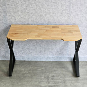 Mesa de Juego XConcept GD68073 de 120x70cm con Patas de Hierro Ensambladas, Escritorio para PC de Madera de Caucho con Función LED - Product Image 6