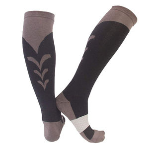 Fabrication en gros de chaussettes de football antidérapantes personnalisées longues avec logo, chaussettes en coton avec lettres, chaussettes de sport pour hommes - Product Image 1