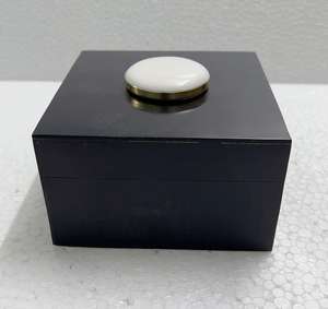 Boîte décorative en os de conception marocaine Boîtes sculptées à la main en résine Dernière boîte en incrustation d'os Cadeau et bijoux Os personnalisé par Lametierartz - Product Image 2