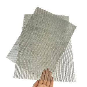 <span class=keywords><strong>Grille</strong></span> de barbecue <span class=keywords><strong>en</strong></span> treillis métallique expansé <span class=keywords><strong>en</strong></span> acier inoxydable, motif carré robuste pour barbecue, cuisson <span class=keywords><strong>en</strong></span> extérieur et grillades - Product Image 3