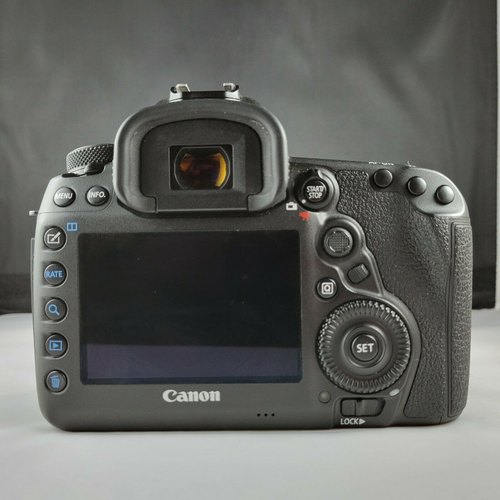 Доступная цена для объектива anon EOS 5D Mark IV (EF 24-70 мм F _ 4l IS USM Kit) цифровая зеркальная камера