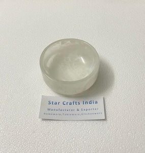 Ensaladera de resina Rosa hecha a mano con efecto de mármol y patrón de remolino acuático, la forma es una ensaladera redonda utilizada en el hogar y el hotel - Product Image 6