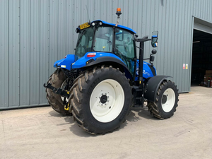Tractor Agrícola Usado New Holland T5.120 2024 con Bomba de Rodamiento y Motor, 99 kg, 10001-20000 Horas - Product Image 5