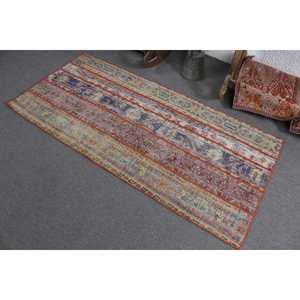 Tapis turc à accents floraux, 2,7 x 5,8 pieds, bleu et rouge, en laine vintage - Product Image 4