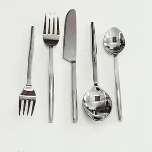 Ensemble de couverts en acier inoxydable de haute qualité avec finition miroir, parfait pour les hôtels de mariage et les accessoires de cuisine - Product Image 1