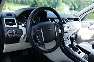 รถยนต์มือสอง ปี 2012 รุ่น Range Rover Sport Autobiography เครื่องยนต์ V8 ซูเปอร์ชาร์จ 510 แรงม้า ระบบขับเคลื่อนสี่ล้อ พร้อมอุปกรณ์ครบครัน ส่วนใหญ่จากผู้ใช้ในภาคใต้ - Product Image 2