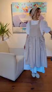 <span class=keywords><strong>Tablier</strong></span> chasuble vichy fait main avec larges bretelles et deux poches avant pratiques Style Cottagecore à carreaux d'inspiration vintage - Product Image 4