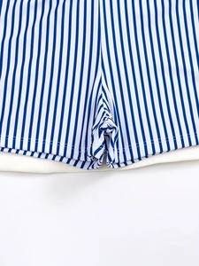 Ensemble deux pièces respirant à séchage rapide : short boxer taille haute à imprimé animal et lettres, contrôle du ventre, bordure froncée, et haut de soutien-gorge - Product Image 6