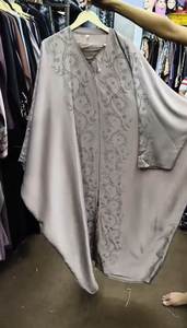 Vêtements musulmans traditionnels islamiques élégants et modestes pour femmes Caftan de mariée de qualité supérieure Abaya Style Dubai-Accessoire inclus - Product Image 2