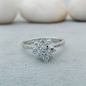 Personalizable 925 Plata Oro 14K-18K Compromiso Boda Diamante Anillo Solitario Flor Forma GIA VVS Lab Grown Diamond - Product Image 1