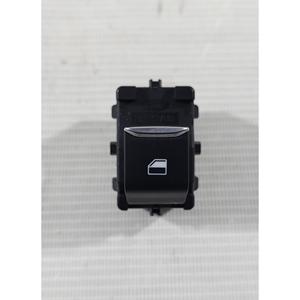 Pannello Pulsanti Anteriore Destro FORD Focus S. Wagon 7a Serie H1BT-14529-AB (18>) - Product Image 1