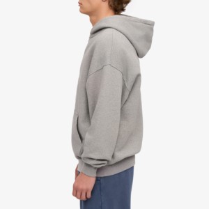 Vente en gros de sweats à capuche respirants sans ficelle pour hommes avec logo personnalisé design 345 g/m² - Product Image 3
