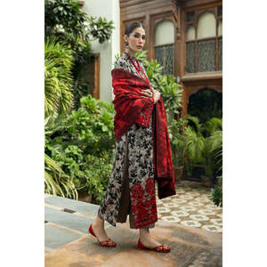 Colección de Ropa de Mujer ZEMASTAN-D4 de Zainab Chottani '25, Conjuntos de Traje TC-1192 - Product Image 4